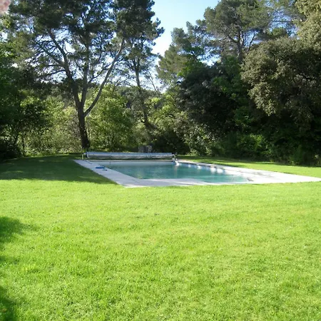 Bed & Breakfast Bastide De Ganay - Saint Jerome 2*